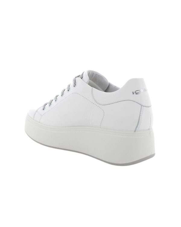 Sneakers Igi&Co con zeppa da donna bianco e argento con lacci